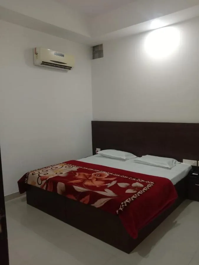 Hotel Supreme Guest House By Wb Inn Agra