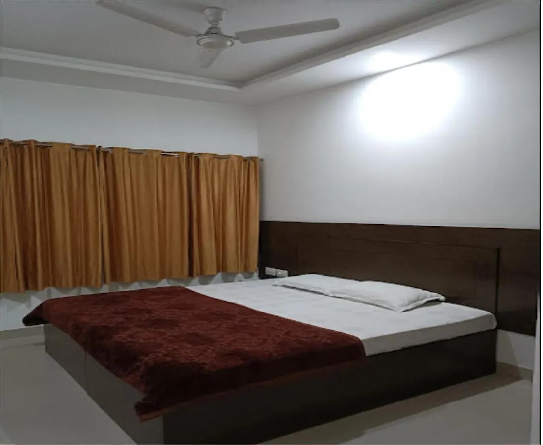 Supreme Guest House By Wb Inn Agra  Hotel